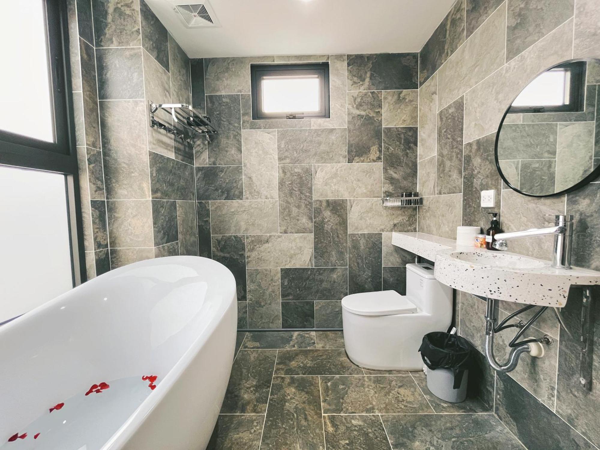 The Shilla Apartment Hanoï Extérieur photo